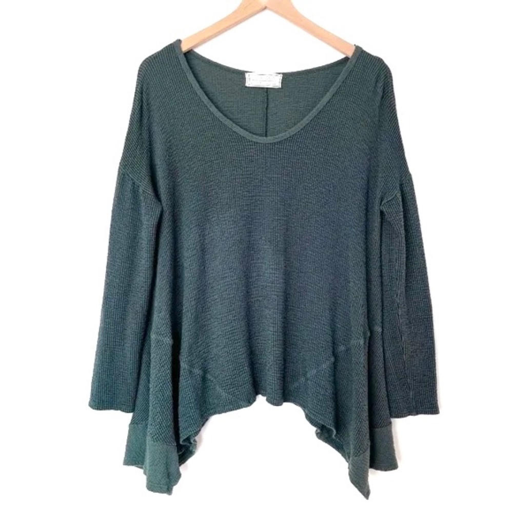 Sinuous Emerald Green Waffle Knit Drapey Top